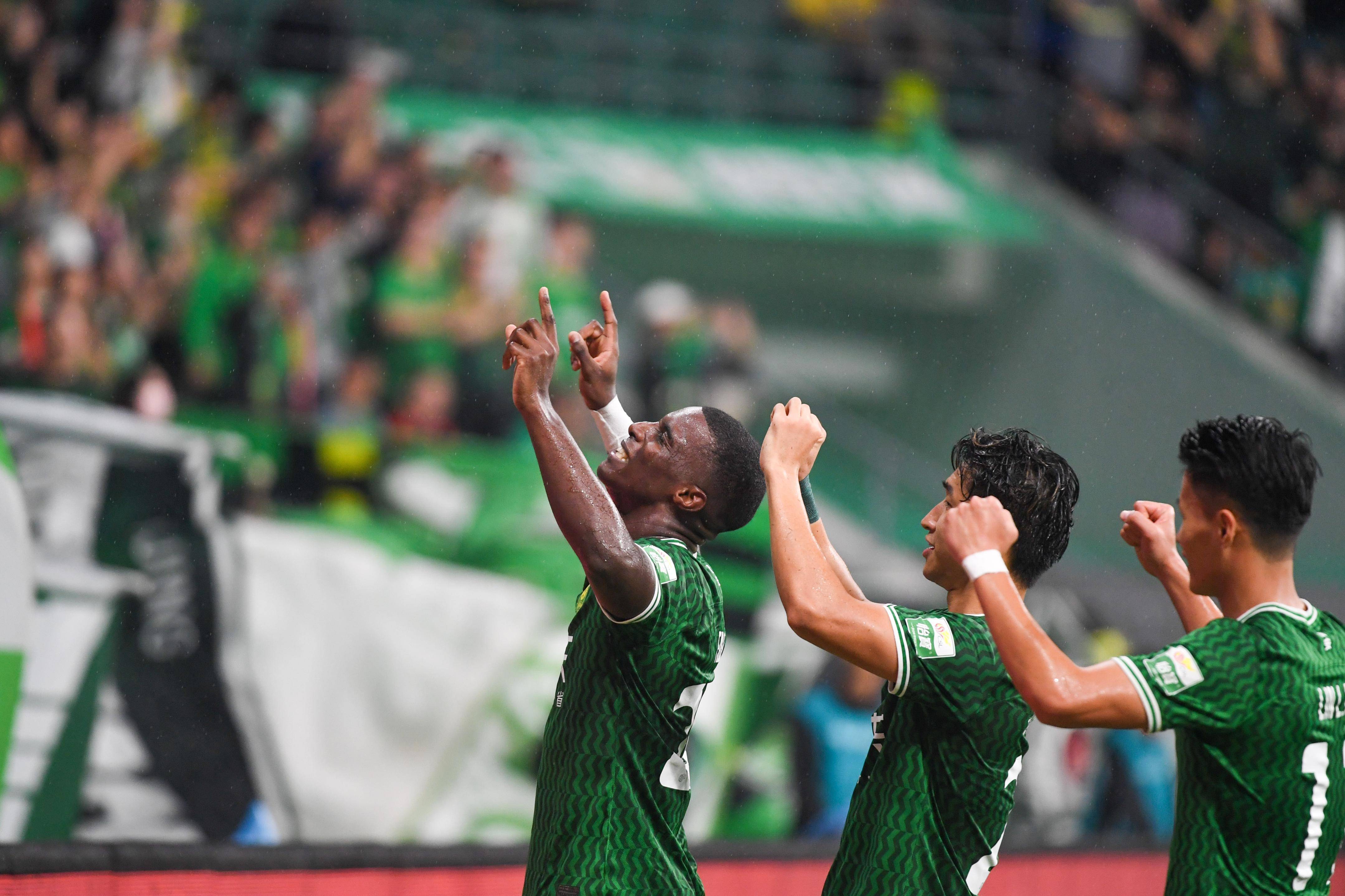 关于北京国安发布备战花絮，冲刺阶段战术微调，亚冠任务艰巨，赛程密集仍需轮换的信息