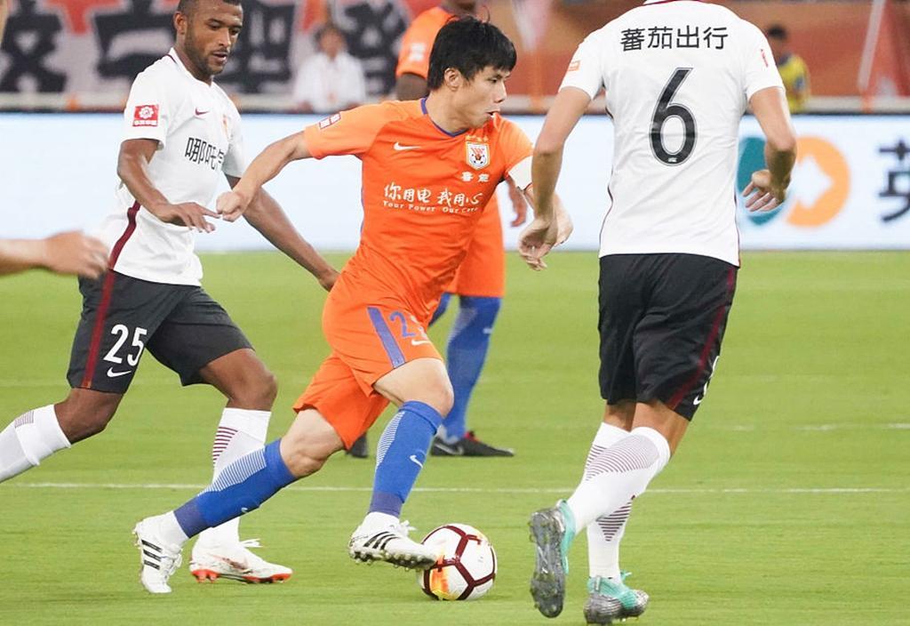 九游(中国)包含冲刺阶段山东泰山备战中超加时末段广厦男篮备战德国杯之后，今晚国际米兰战术微调的词条